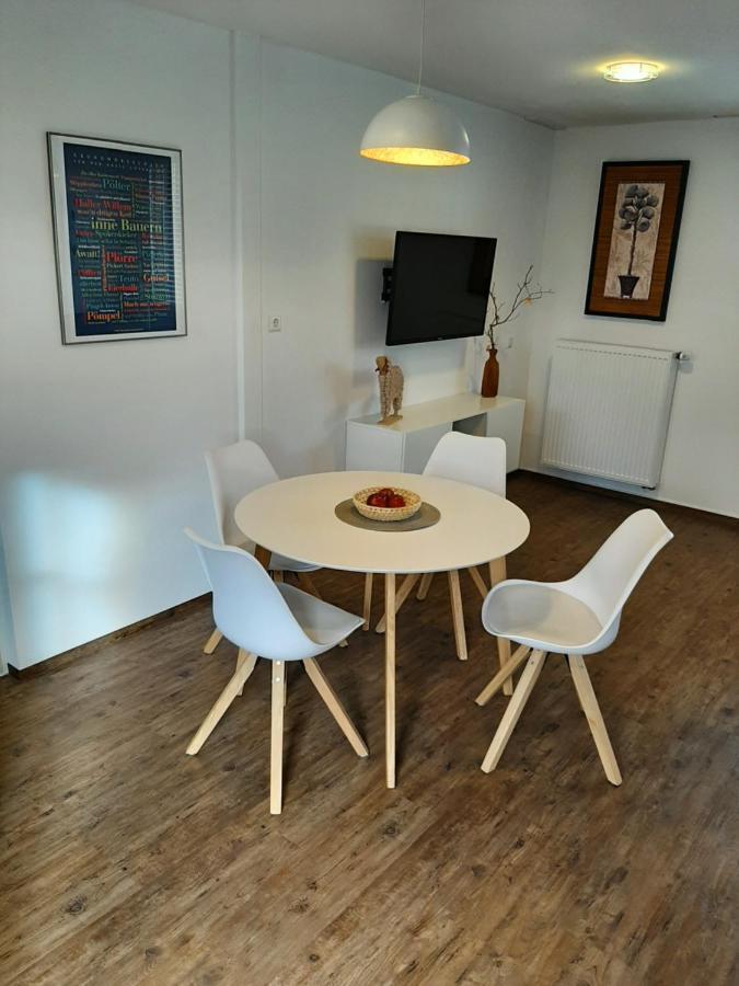 Gemuetliche Ferienwohnung, Laendlich Und Stadtnah, Ruhig Gelegen Rheda-Wiedenbrück Esterno foto